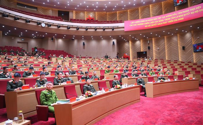 Công an nhân dân phát động Phong trào Thi đua “Ba nhất”: Kỷ luật nhất - Trung thành nhất - Gần dân nhất